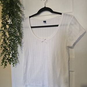 Old Navy White Short Sleeve Tee